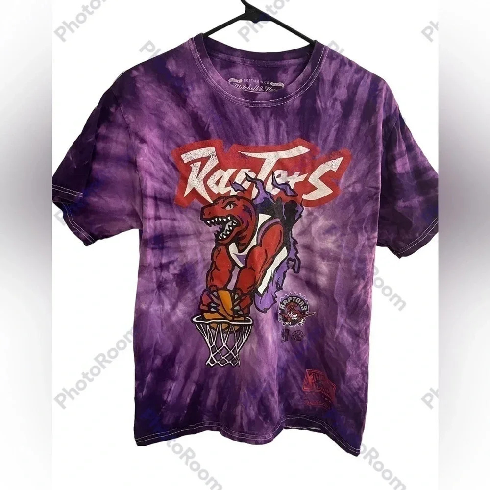 NBA Raptors Vintage inspired T shirt size medium